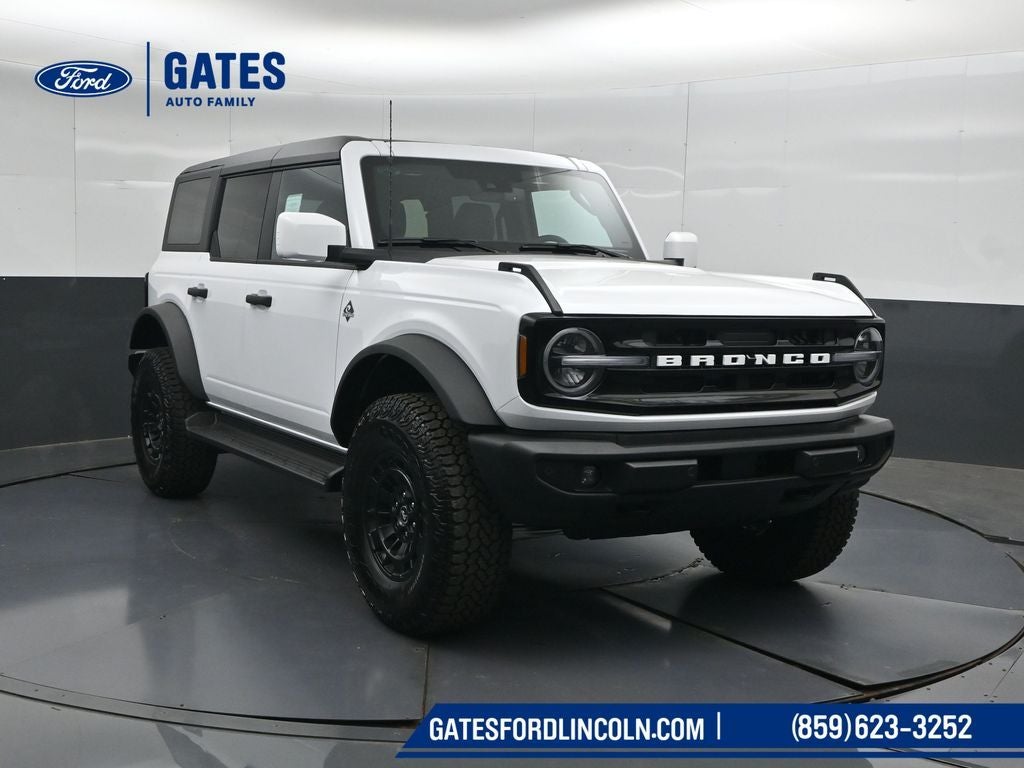 2026 Ford Bronco Outer Banks