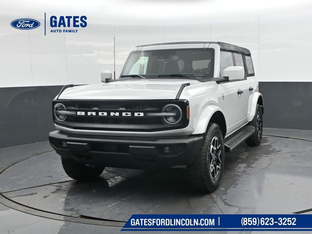 2026 Ford Bronco Outer Banks
