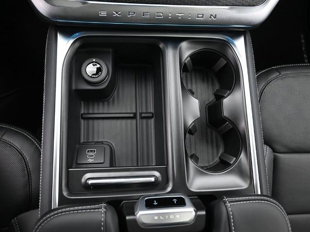 2026 Ford Expedition MAX Platinum®