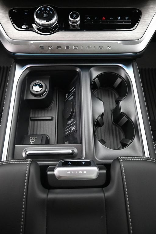 2027 Ford Expedition Max MAX Platinum