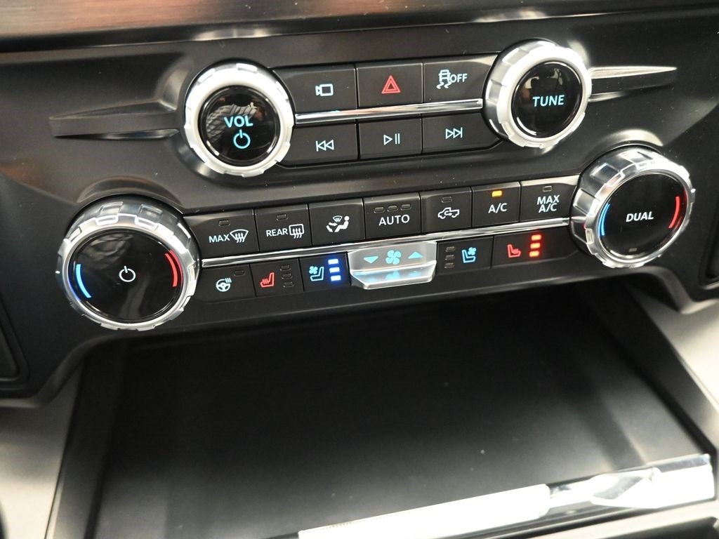 2026 Ford F-350SD Lariat TREMOR