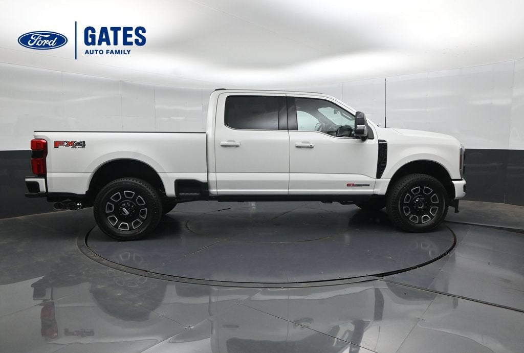 2027 Ford F-350SD Platinum