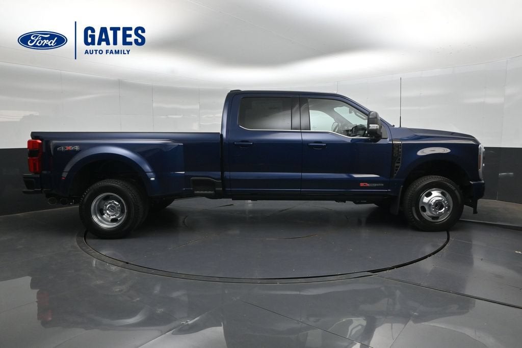 2027 Ford F-350SD Platinum DRW