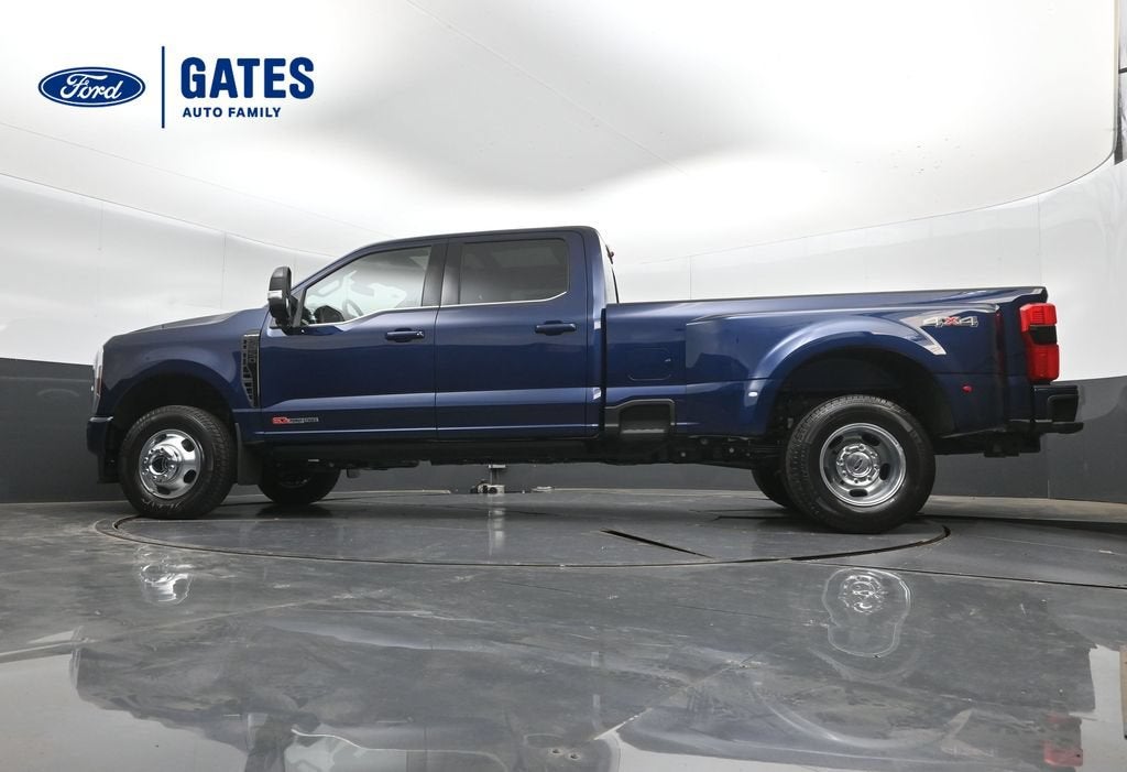 2027 Ford F-350SD Platinum DRW
