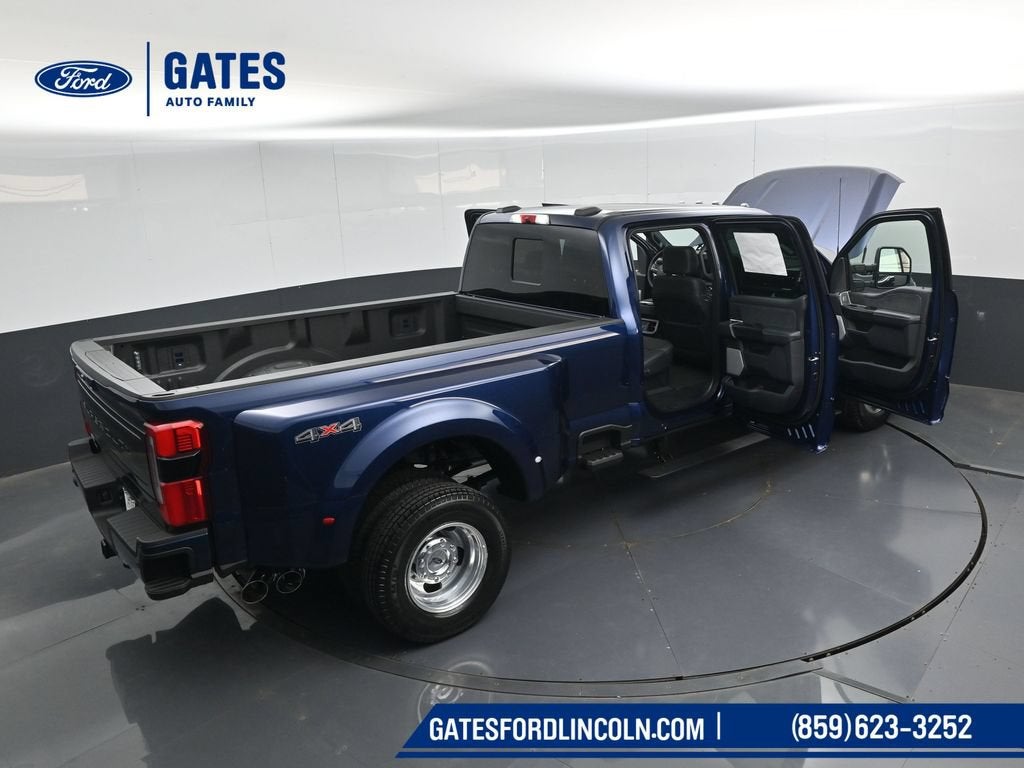 2027 Ford F-350SD Platinum DRW