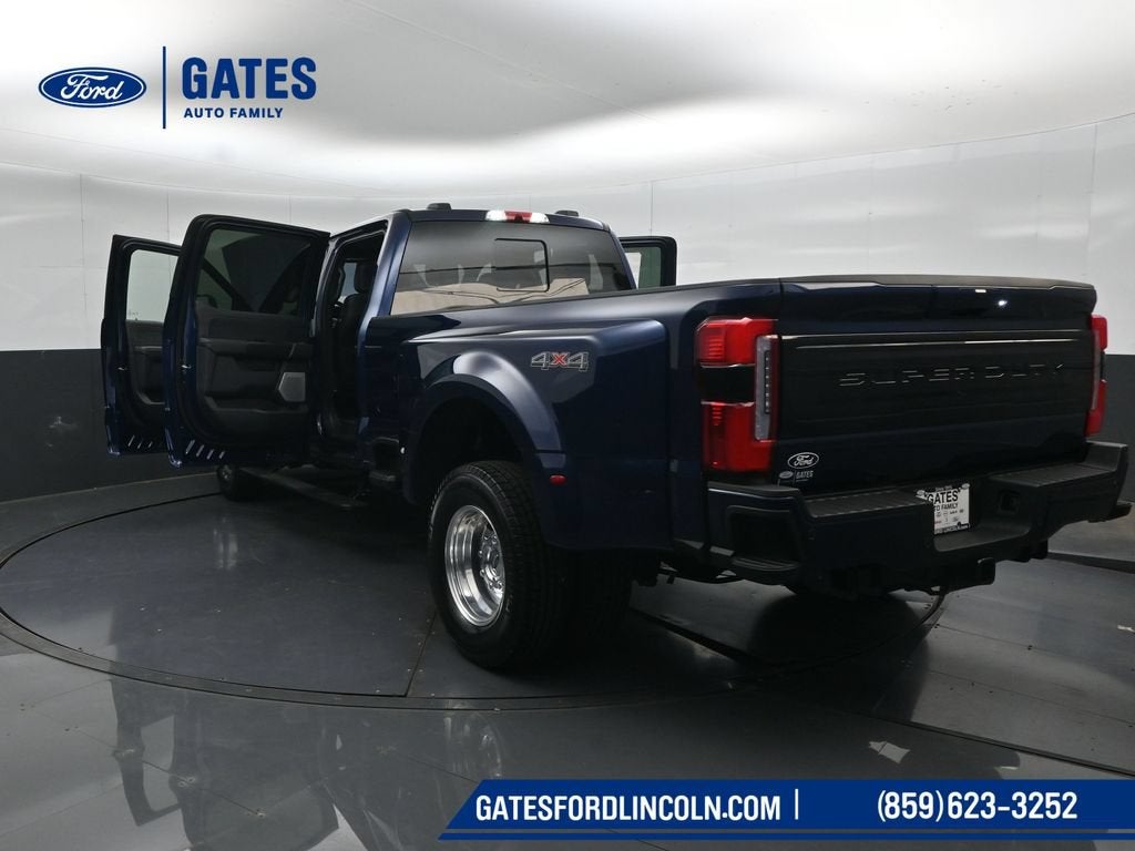 2027 Ford F-350SD Platinum DRW