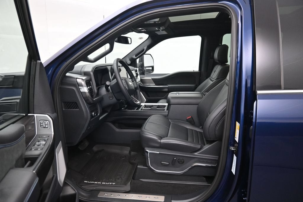 2027 Ford F-350SD Platinum DRW