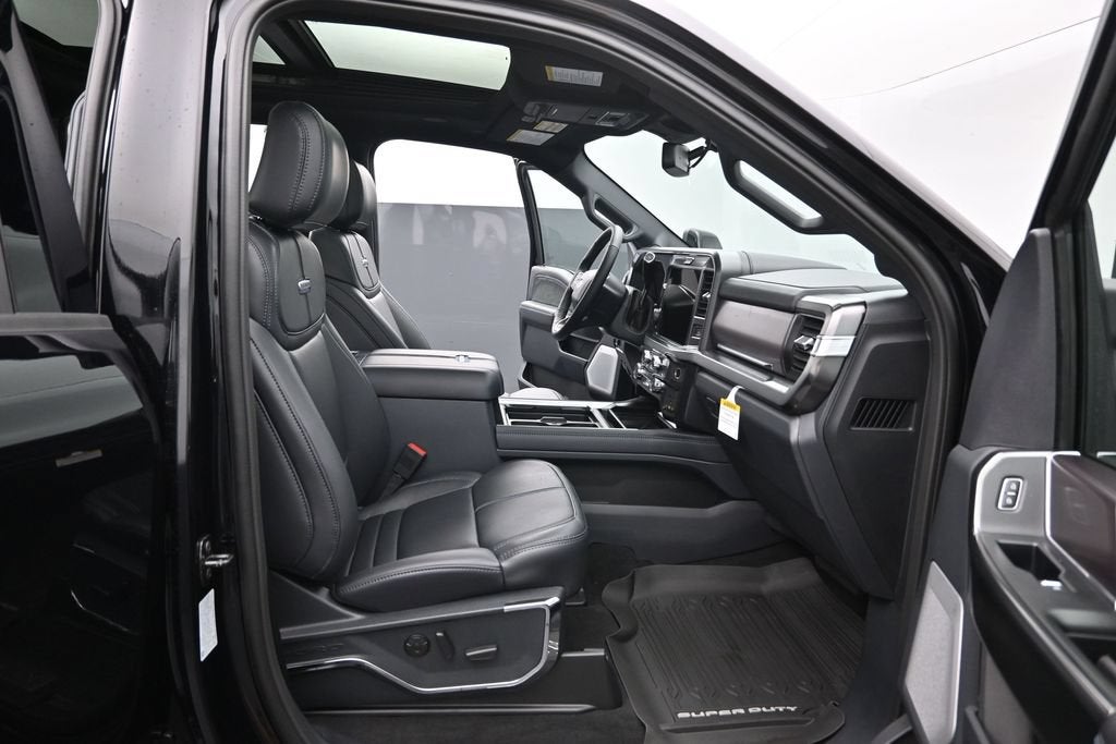 2026 Ford F-350SD Platinum DRW