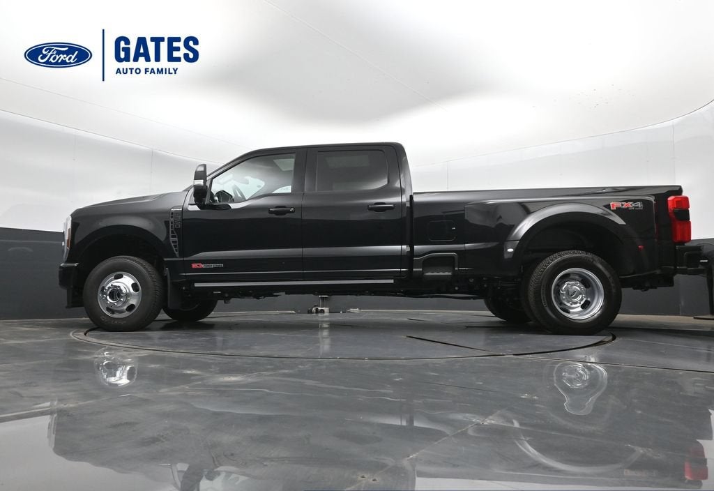 2026 Ford F-350SD Platinum DRW