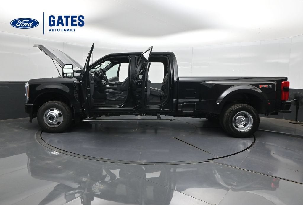 2026 Ford F-350SD Platinum DRW