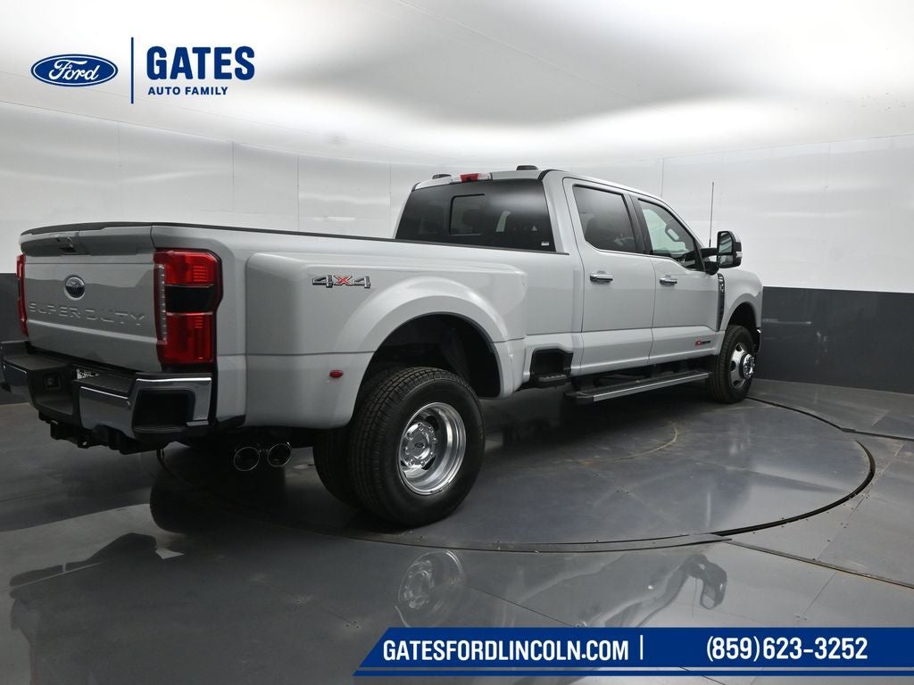 2026 Ford F-350SD Lariat DRW