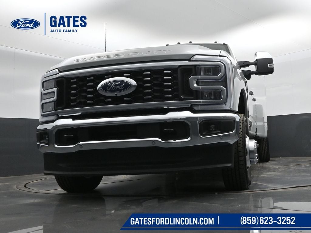 2026 Ford F-350SD Lariat DRW