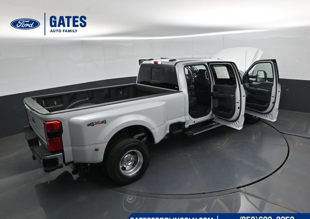 2026 Ford F-350SD Lariat DRW