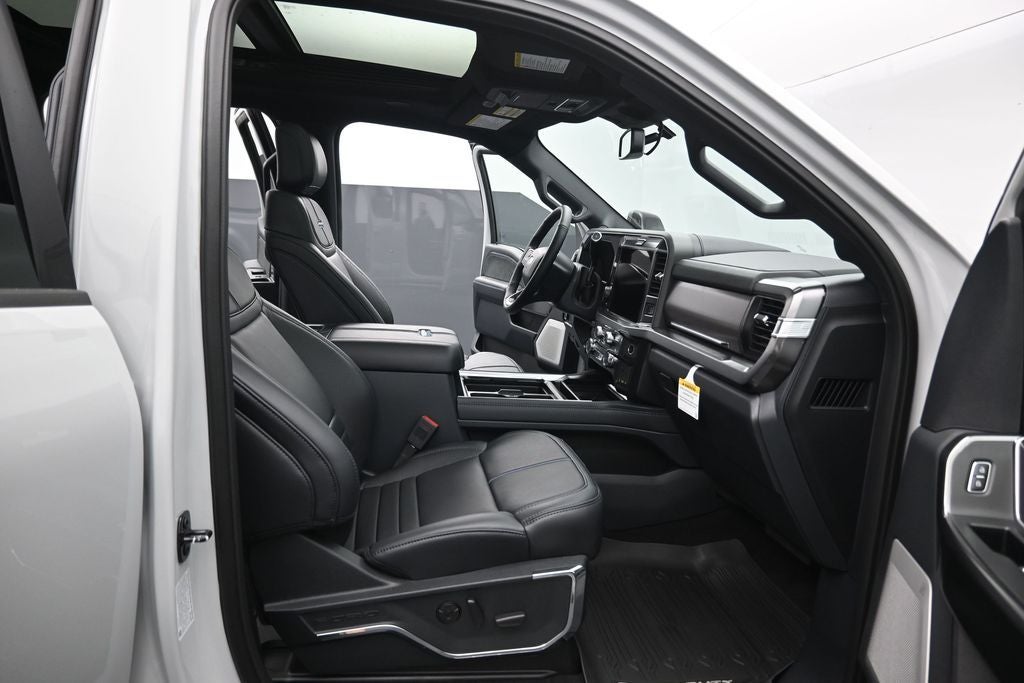 2026 Ford F-350SD Platinum DRW