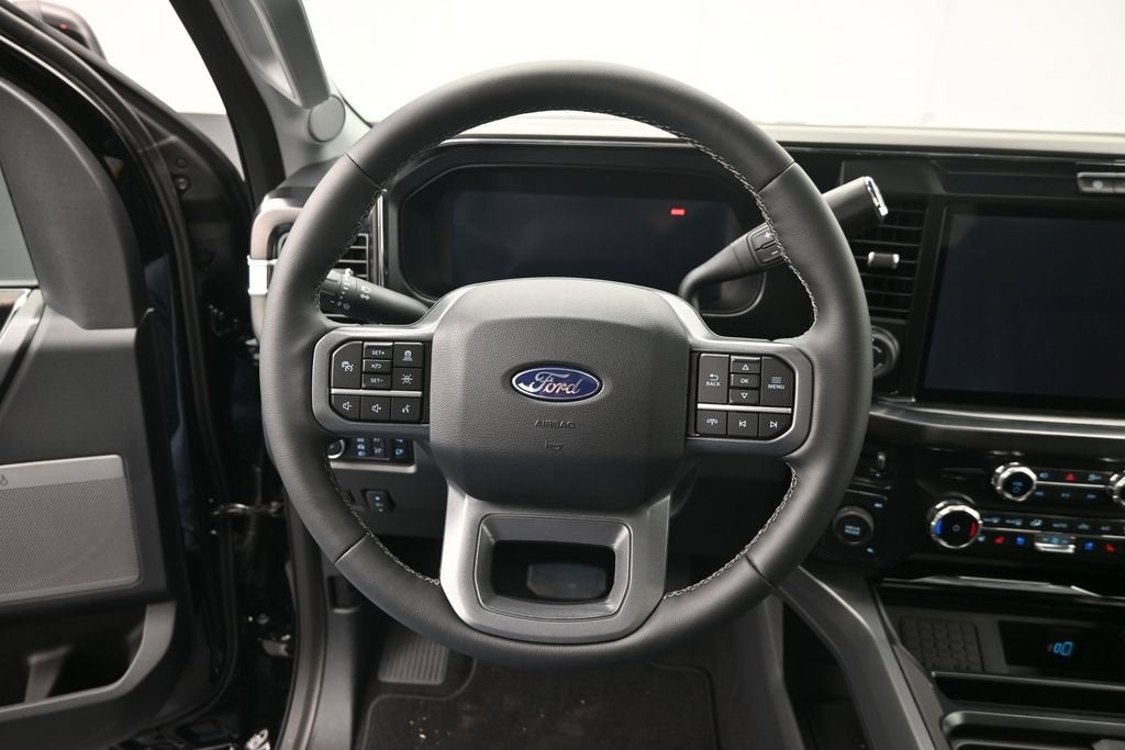 2027 Ford F-350SD Lariat DRW