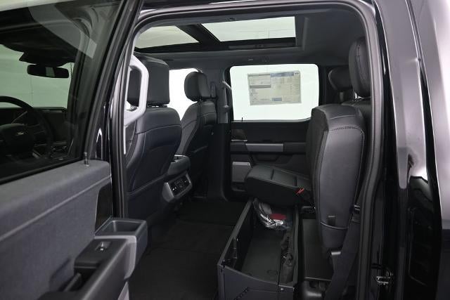 2027 Ford F-350SD Lariat DRW