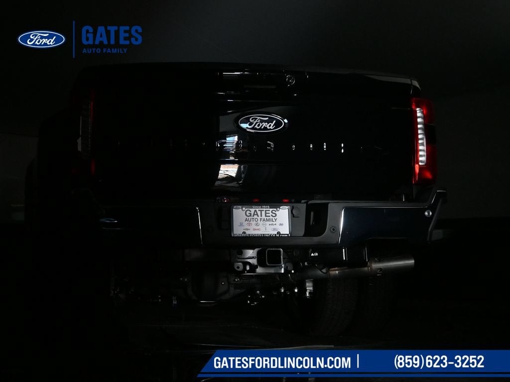 2027 Ford F-350SD Lariat DRW