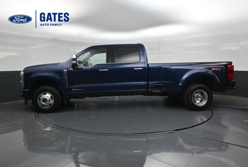 2027 Ford F-350SD Platinum DRW