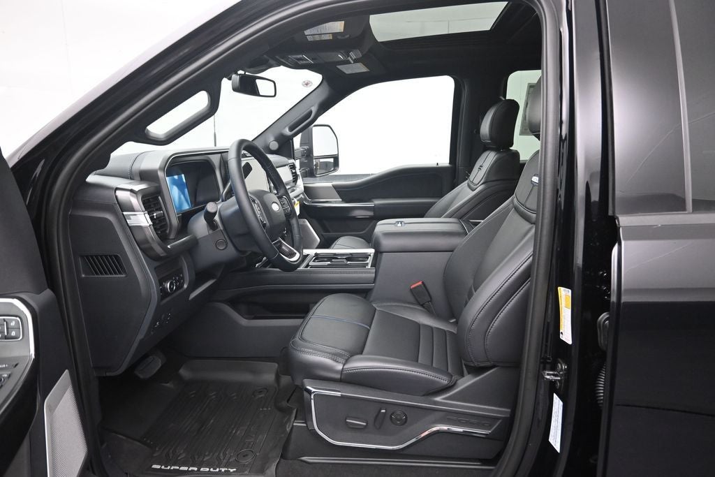 2026 Ford F-350SD Platinum DRW