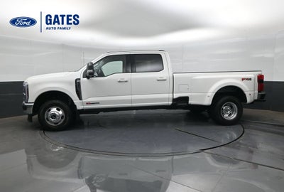 2027 Ford Super Duty F-350 DRW Pickup F-350® Lariat®