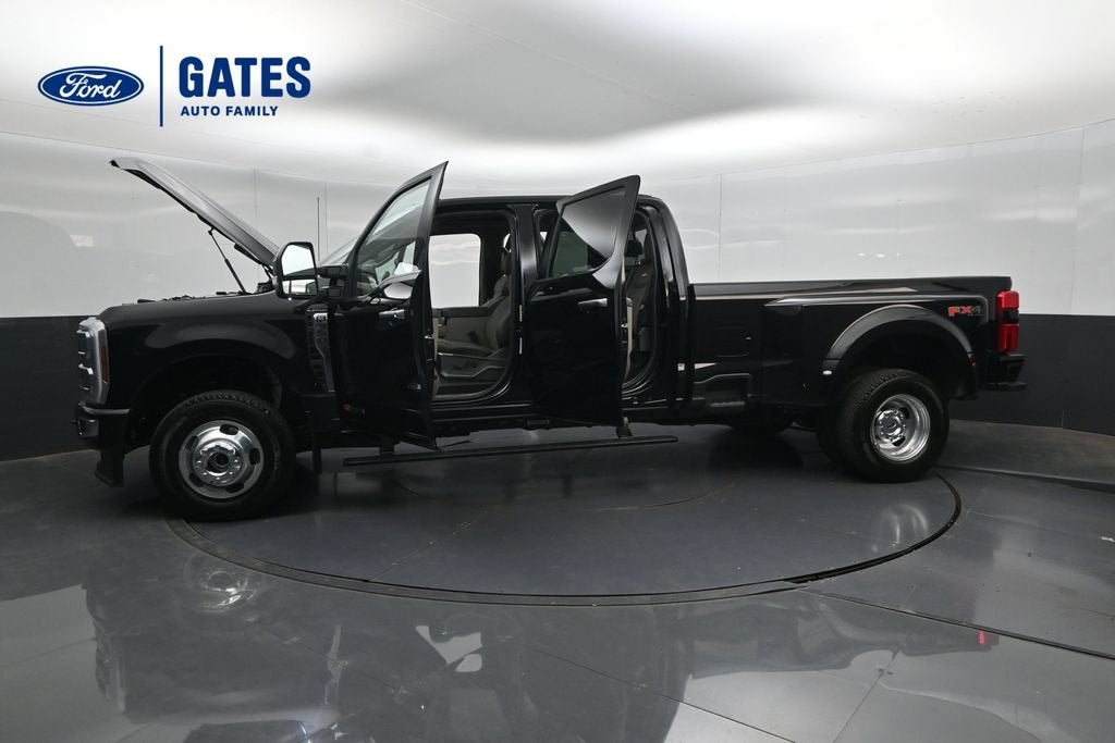 2027 Ford F-350SD DRW