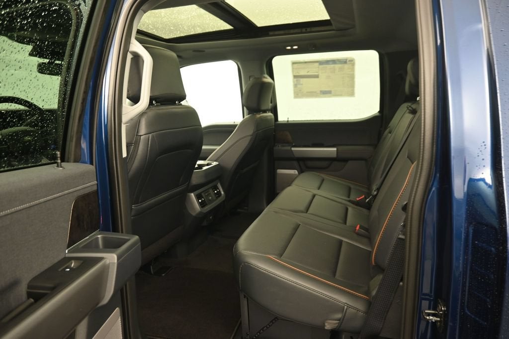 2027 Ford F-350SD Lariat DRW