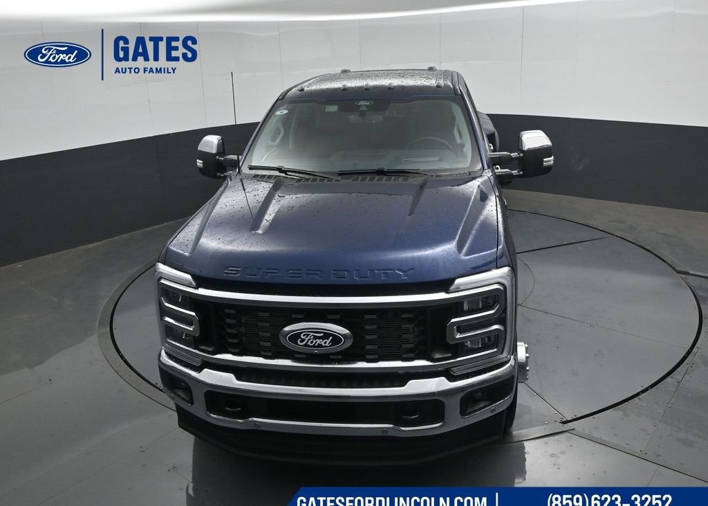 2027 Ford F-350SD Lariat DRW