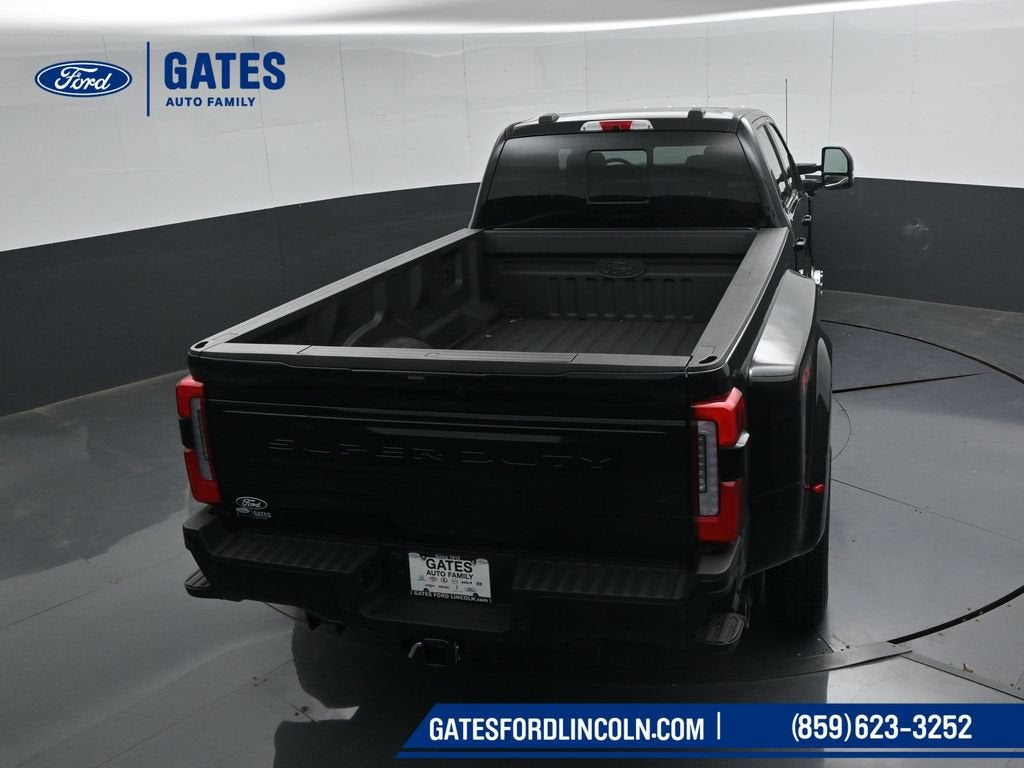 2027 Ford F-350SD Platinum DRW