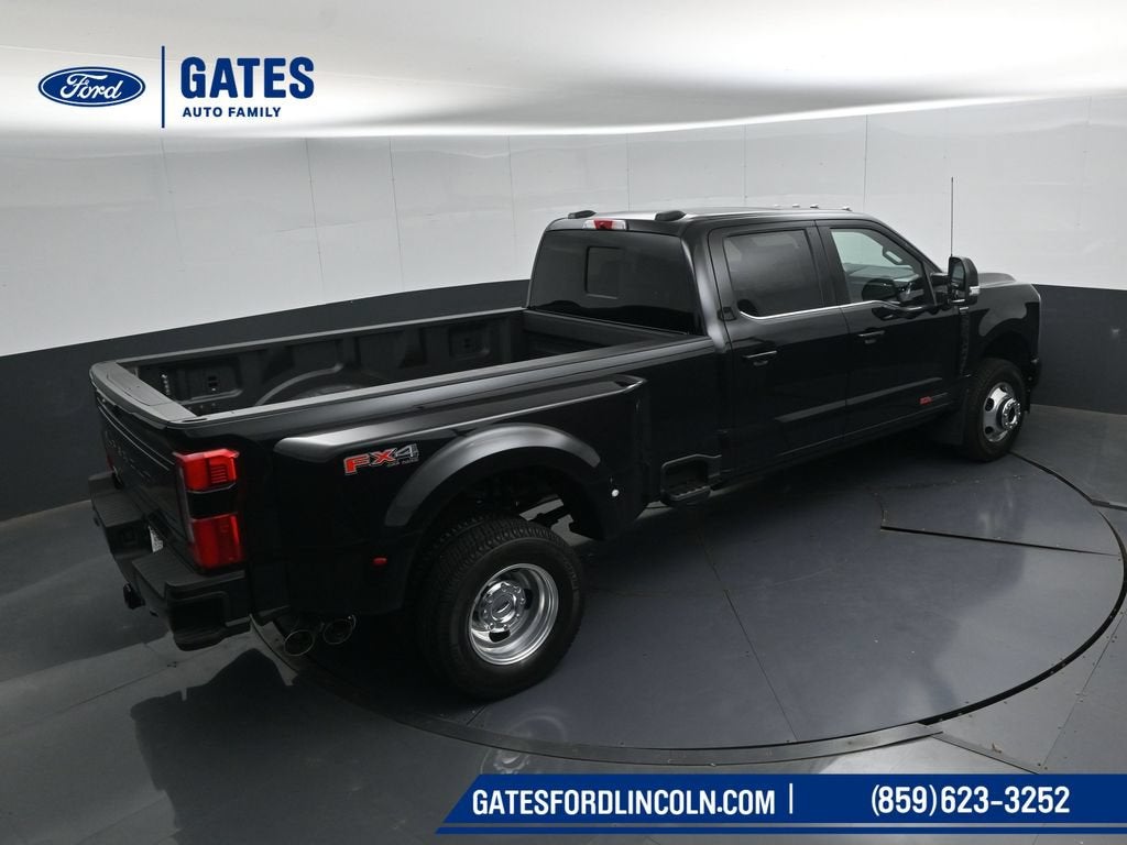 2027 Ford F-350SD Platinum DRW