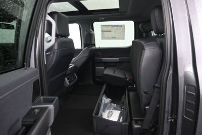 2027 Ford F-350SD Lariat DRW