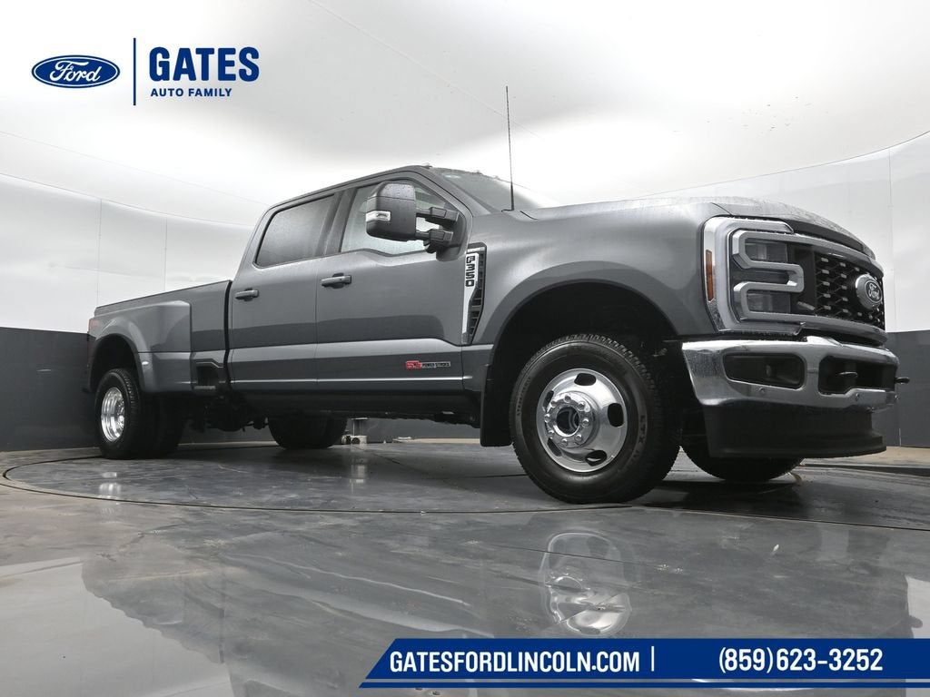 2027 Ford F-350SD Lariat DRW