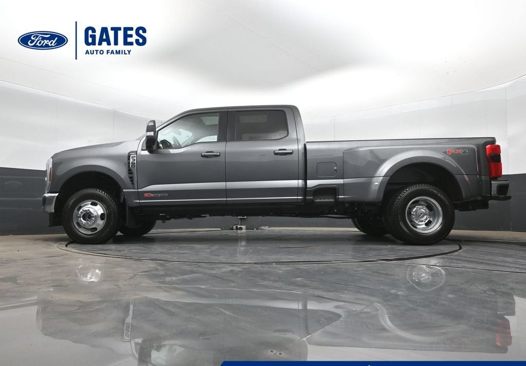 2027 Ford F-350SD Lariat DRW