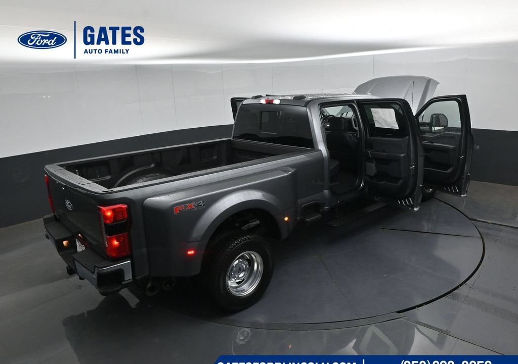 2027 Ford F-350SD Lariat DRW