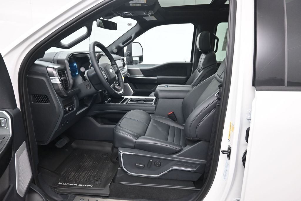 2026 Ford F-350SD Platinum DRW