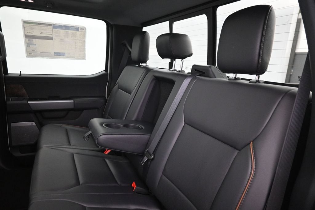 2027 Ford F-350SD Lariat DRW