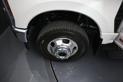 2027 Ford F-350SD Lariat DRW