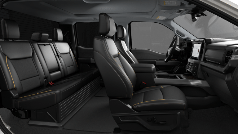 2027 Ford Super Duty F-350 DRW Pickup F-350® Lariat®