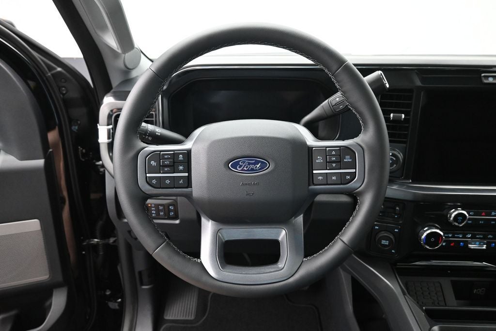 2027 Ford F-350SD Lariat DRW