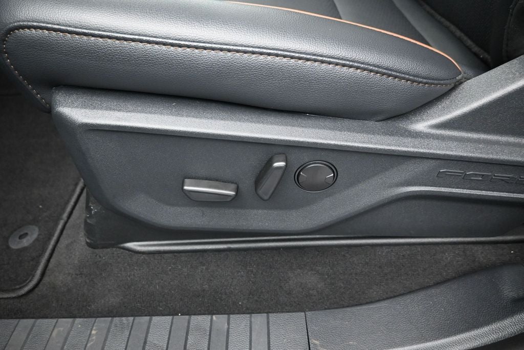 2027 Ford F-350SD Lariat DRW