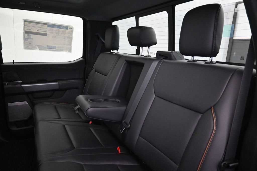 2027 Ford F-350SD Lariat DRW