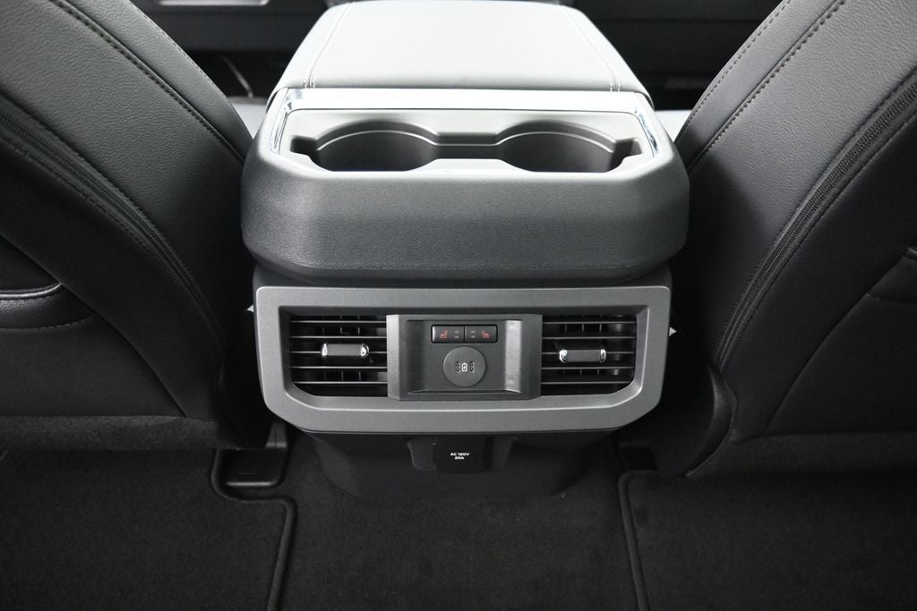 2027 Ford F-350SD Lariat DRW