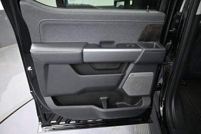 2027 Ford F-350SD Lariat DRW