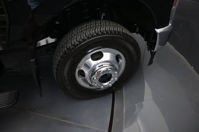 2027 Ford F-350SD Lariat DRW