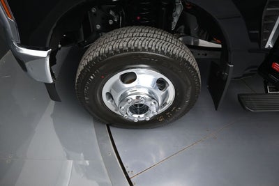 2027 Ford F-350SD Lariat DRW