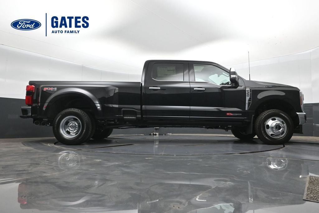 2027 Ford F-350SD Lariat DRW