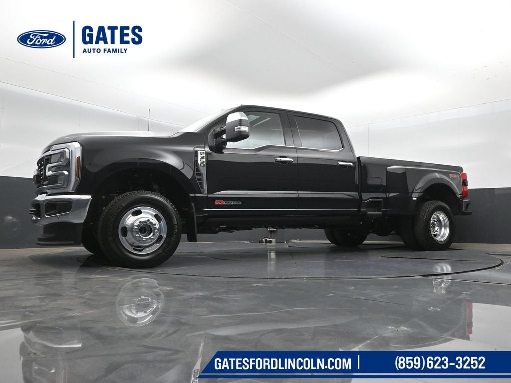 2027 Ford F-350SD Lariat DRW