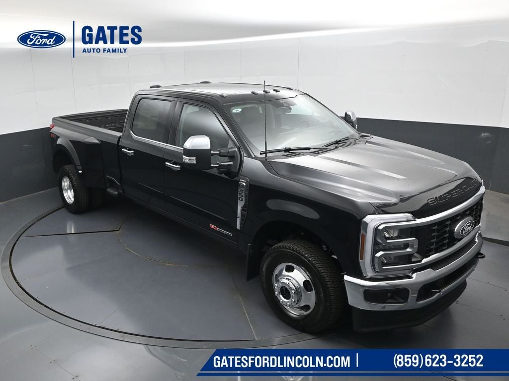 2027 Ford F-350SD Lariat DRW