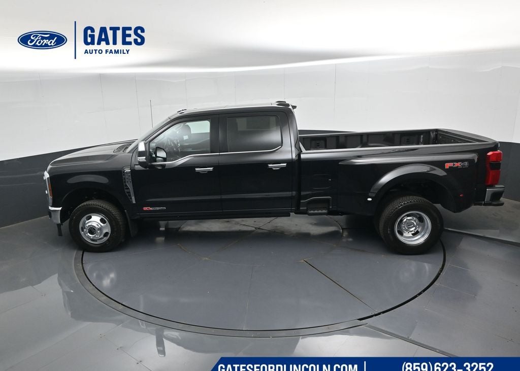 2027 Ford F-350SD Lariat DRW