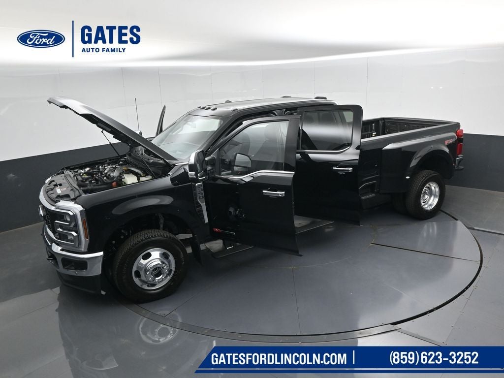 2027 Ford F-350SD Lariat DRW