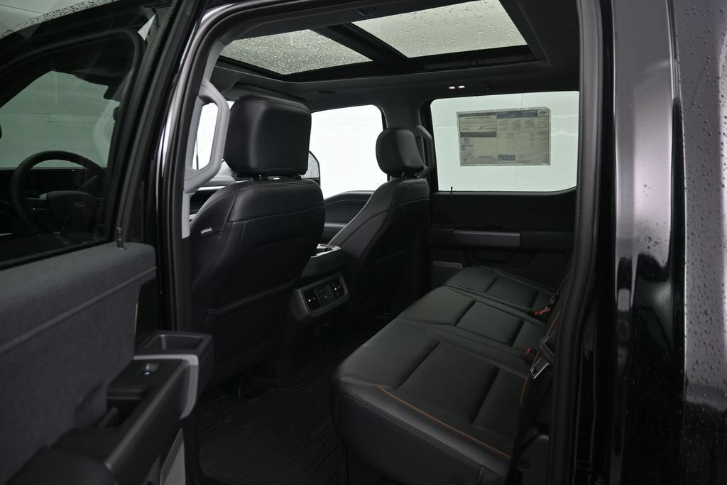 2027 Ford F-350SD Lariat DRW